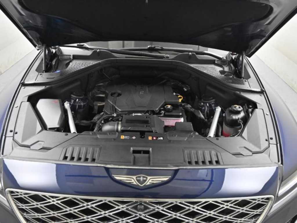 Genesis GV80 - Vista 6