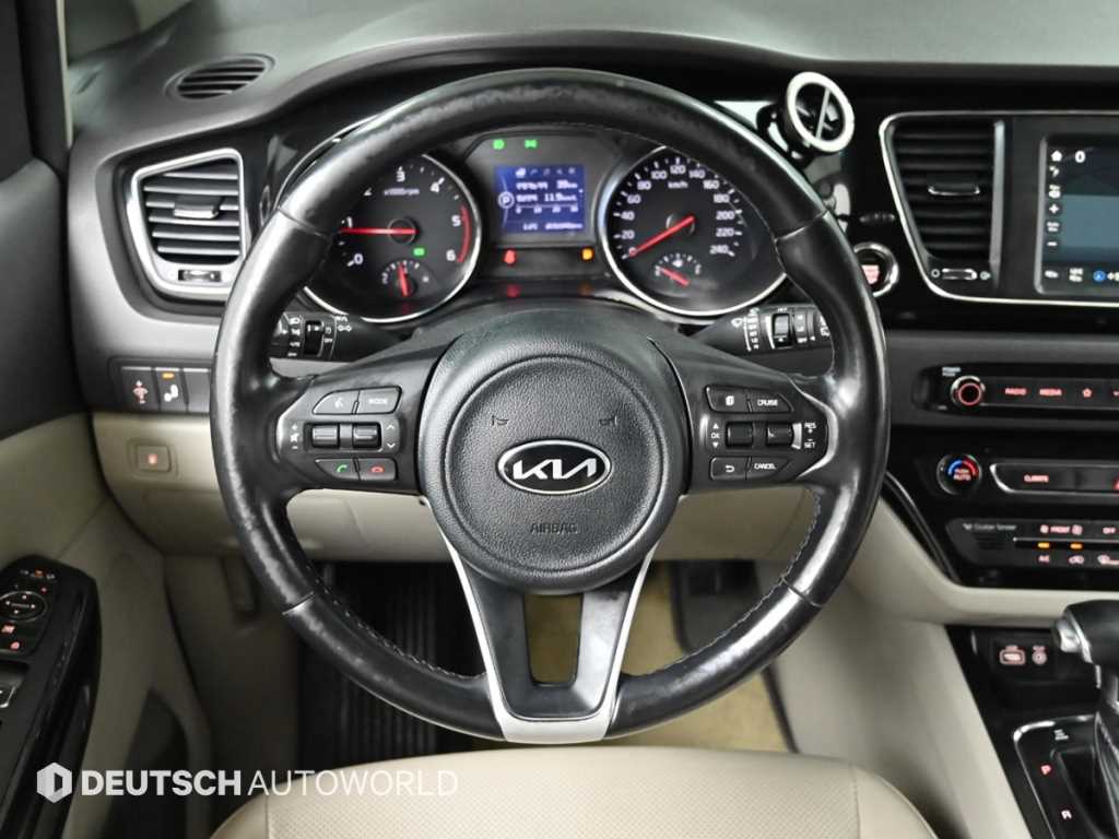 KIA Carnival 2018 Gris - Importación desde Corea - HF Imports Iquique - Foto 13
