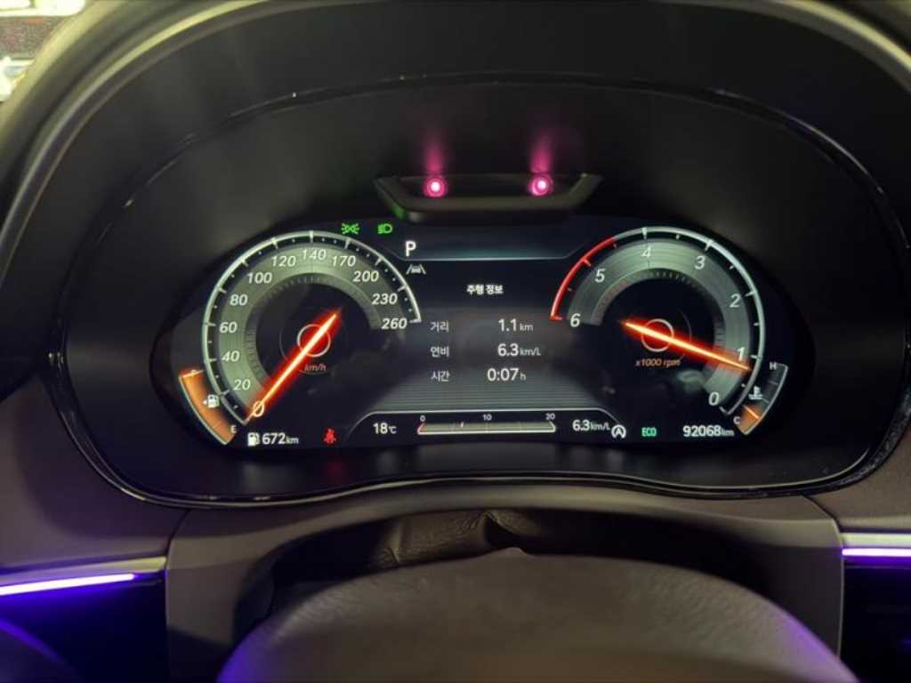 Genesis GV70 - Vista 9