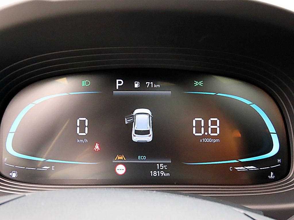 HYUNDAI Venue - Vista 8