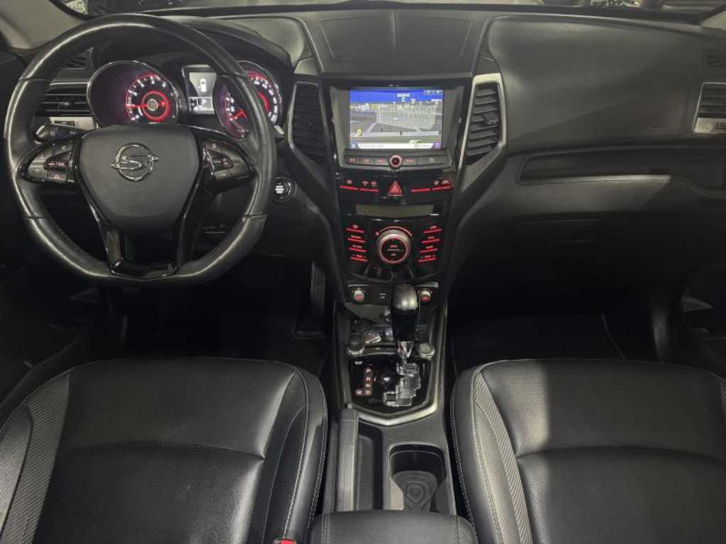Ssangyong Tivoli - Vista 7