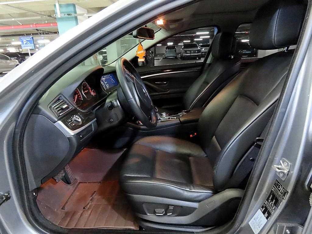 BMW 5 Series - Vista 6