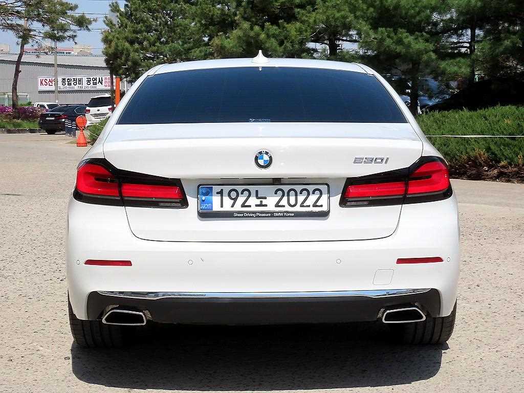 BMW 5 Series - Vista 2