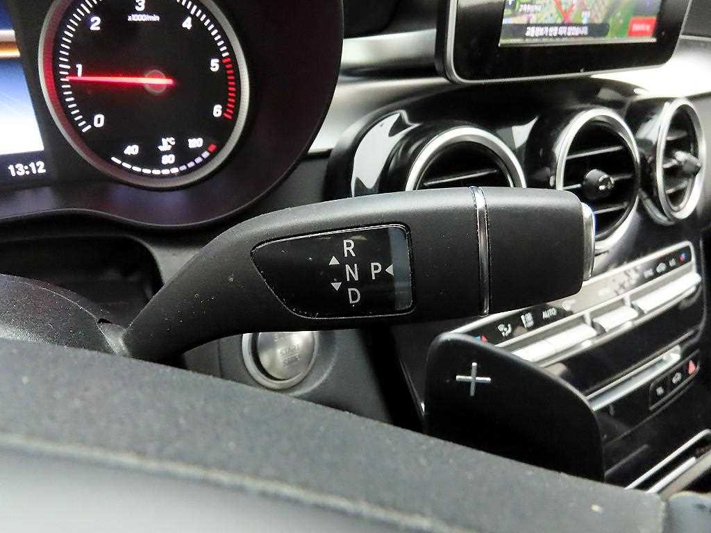 Mercedes Benz C Class - Vista 10