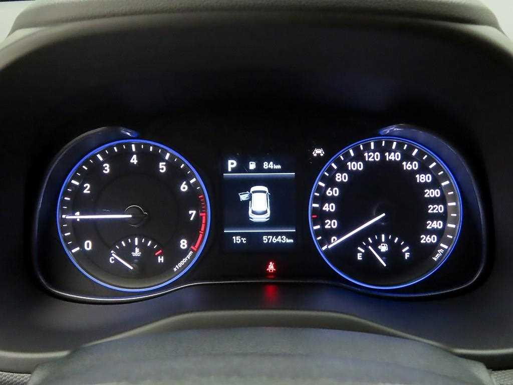 HYUNDAI Kona - Vista 6