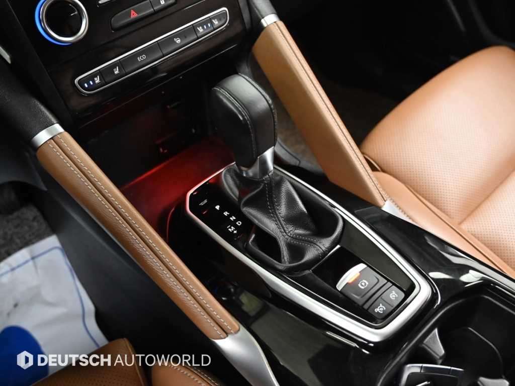 SAMSUNG QM6 - Vista 9