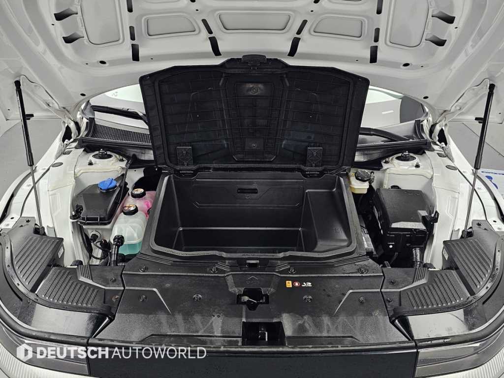 HYUNDAI Ioniq 5 - Vista 6