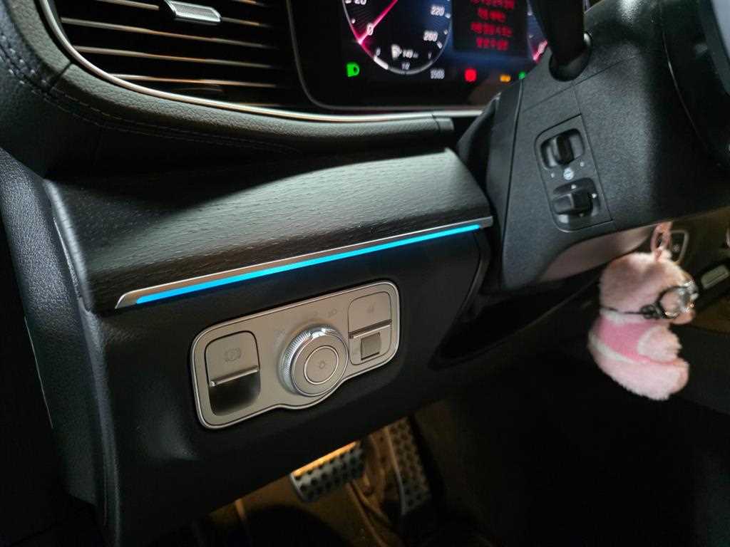 Mercedes Benz GLE Class - Vista 10