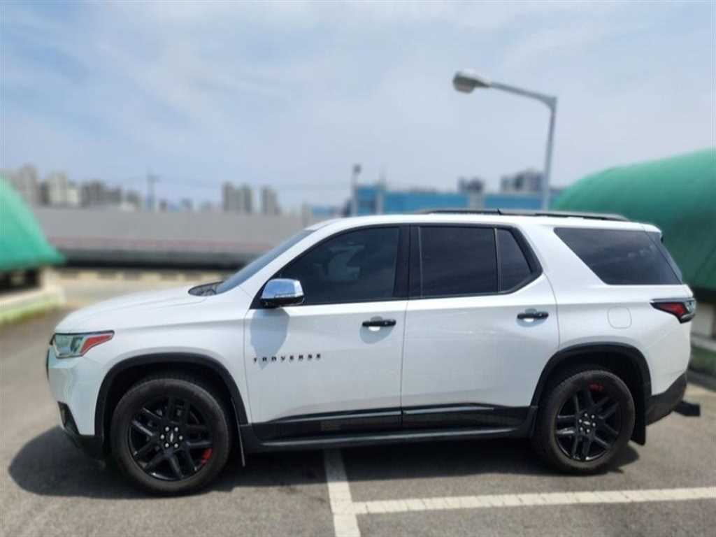 Chevrolet Travers - Vista 3