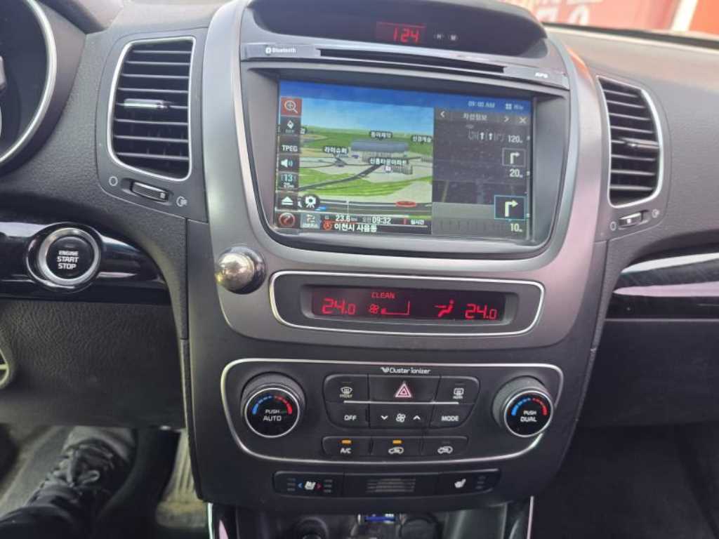 KIA Sorento - Vista 9