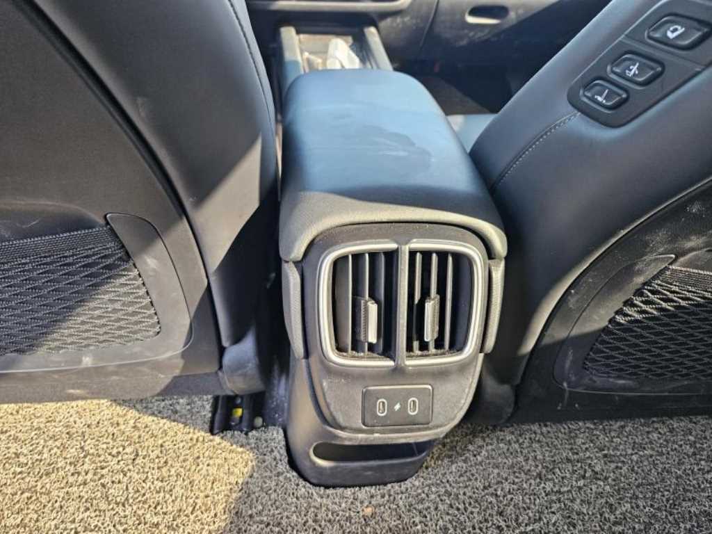 HYUNDAI Ioniq 6 - Vista 8