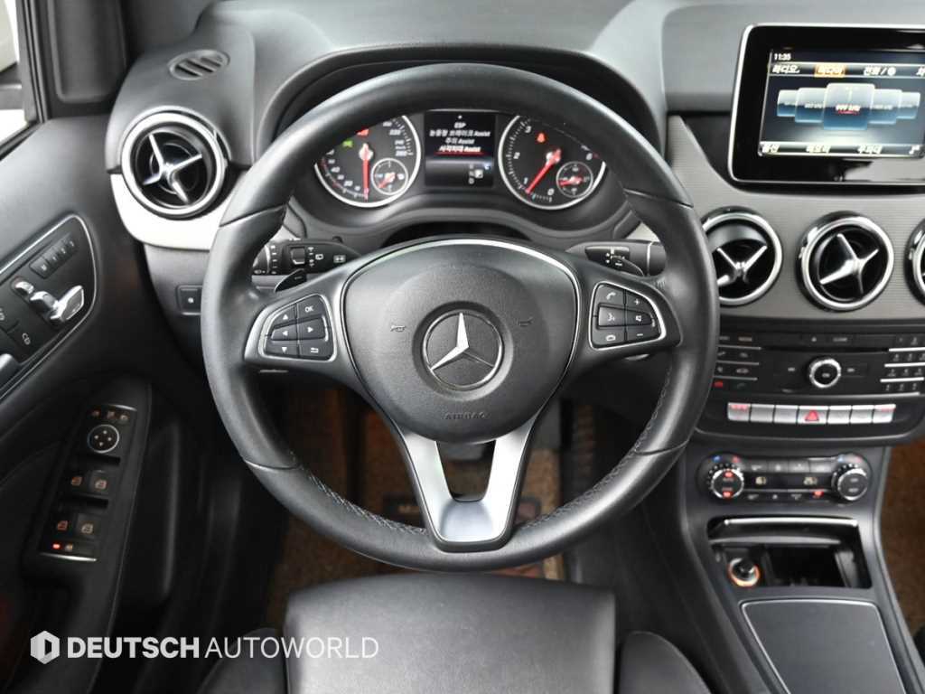 Mercedes Benz B Class (MY B) 2017 Blanco - Importación desde Corea - HF Imports Iquique - Foto 13