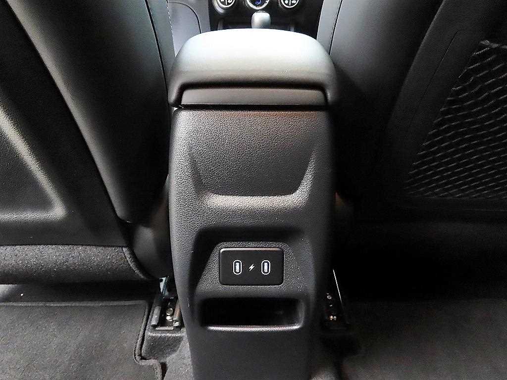 HYUNDAI Venue 2025 the color of pearl - Importación desde Corea - HF Imports Iquique - Foto 16