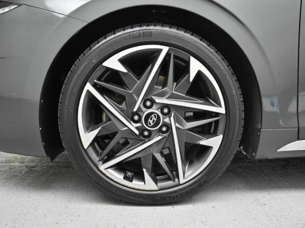 HYUNDAI Grandeur - Vista 5
