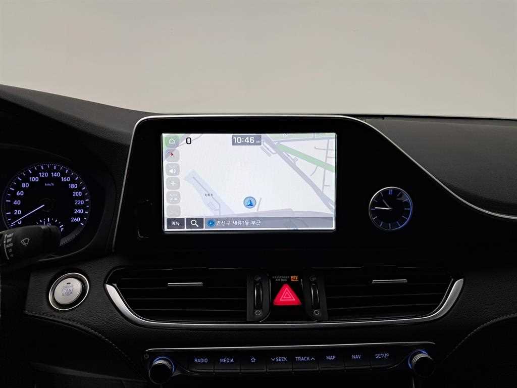 HYUNDAI Grandeur - Vista 9