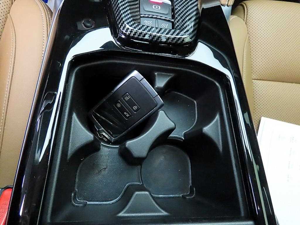 SAMSUNG QM6 - Vista 12