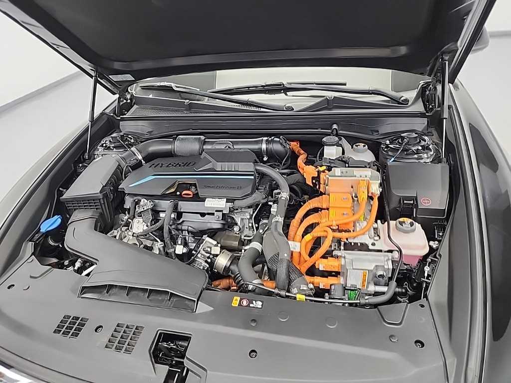 HYUNDAI Grandeur - Vista 5