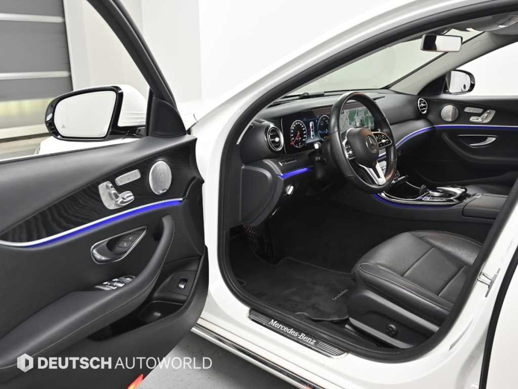 Mercedes Benz E class - Vista 11