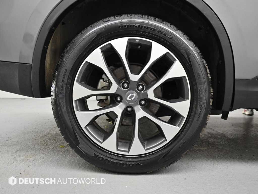 SAMSUNG QM6 - Vista 5