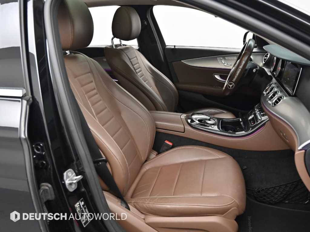 Mercedes Benz E class - Vista 10