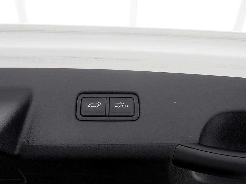 KIA Carnival - Vista 6