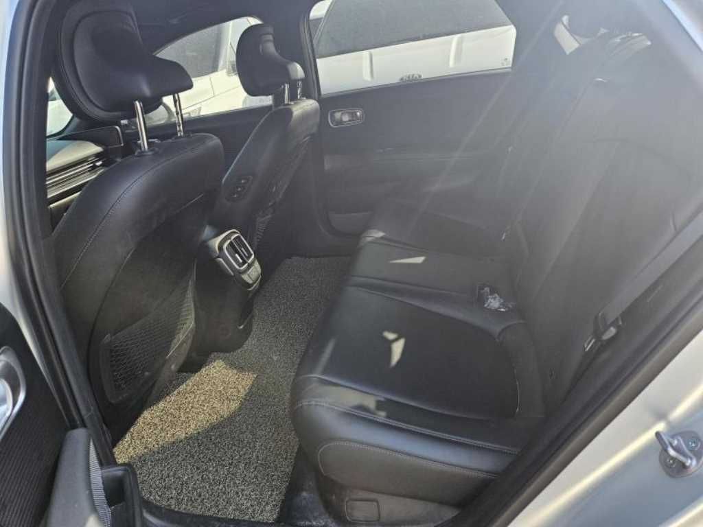 HYUNDAI Ioniq 6 - Vista 5