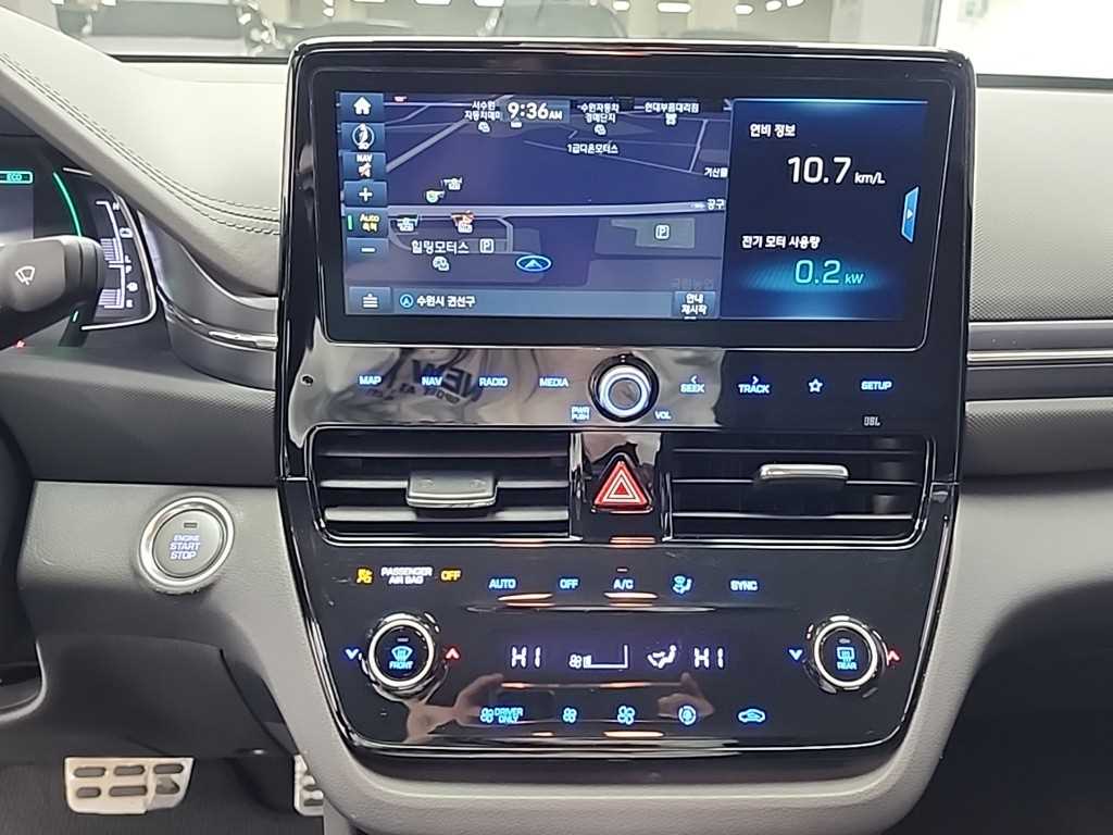 HYUNDAI Ioniq - Vista 10