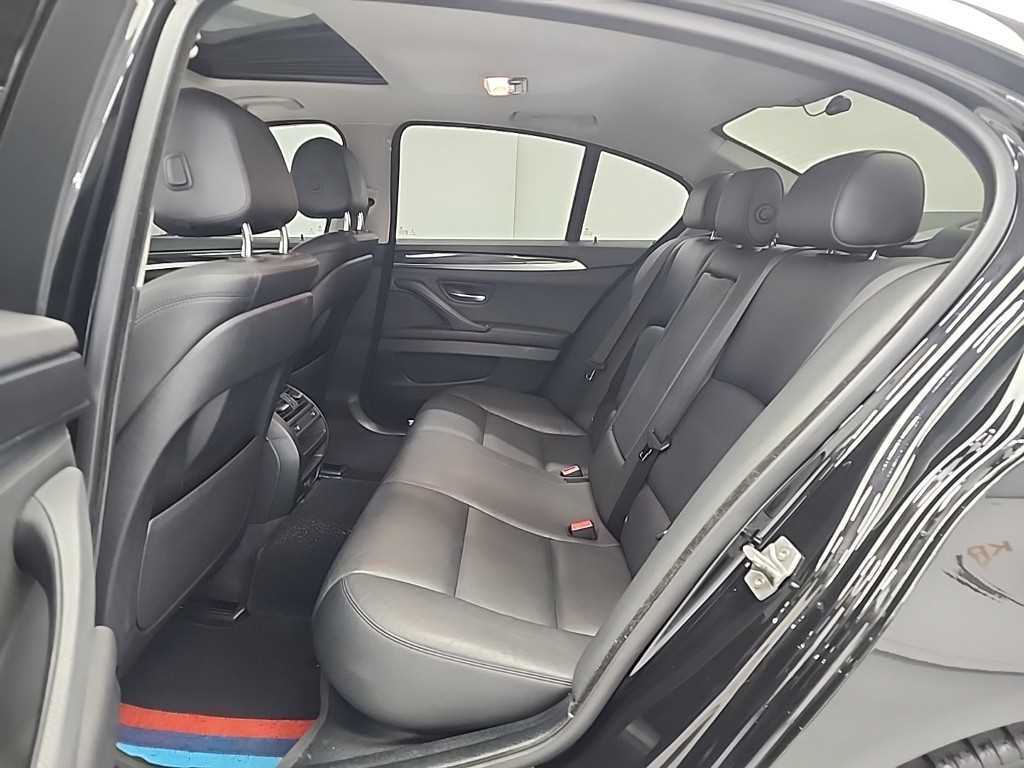 BMW 5 Series 2016 Negro - Importación desde Corea - HF Imports Iquique - Foto 13