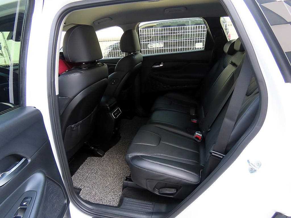 HYUNDAI Santa Fe - Vista 6