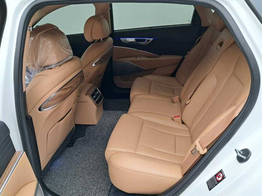 KIA K9 - Vista 12