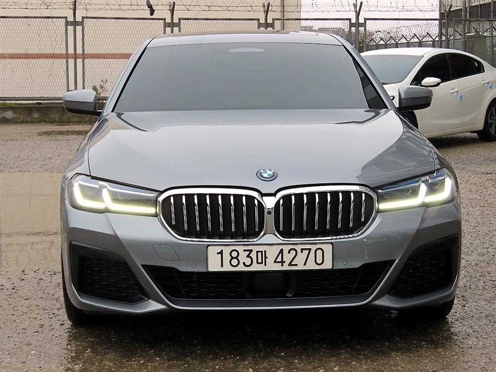 BMW 5 Series 2023 Gris - Importación desde Corea - HF Imports Iquique - Foto 1