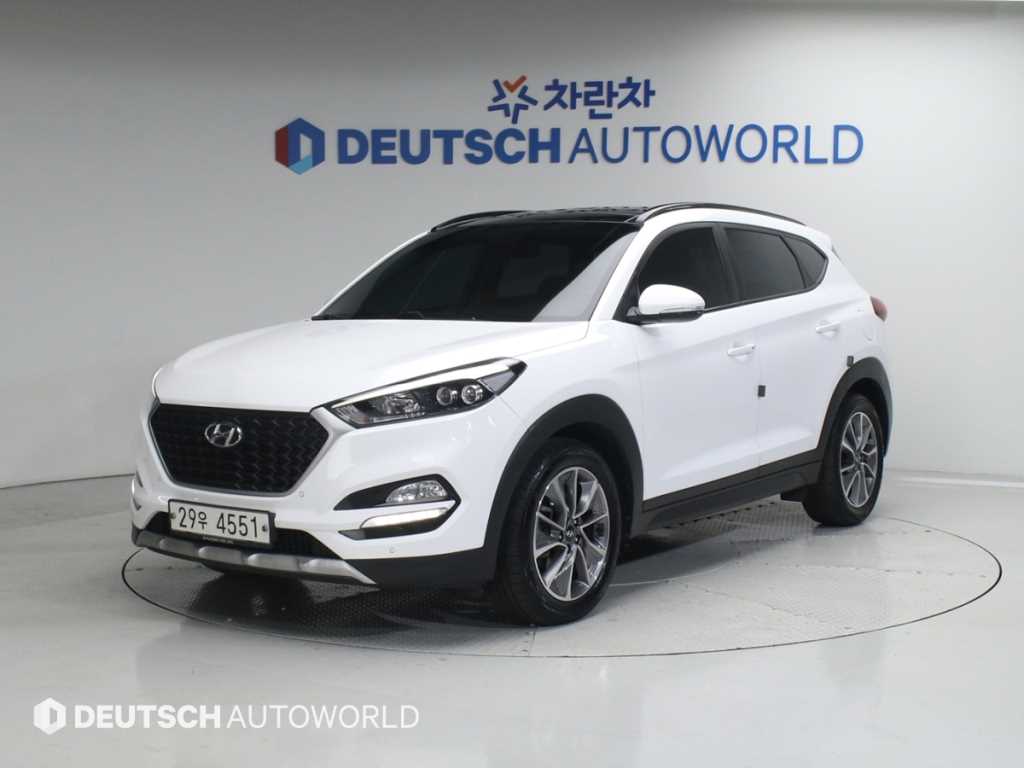 HYUNDAI Tucson 2018 Blanco - Importación desde Corea - HF Imports Iquique - Foto 1