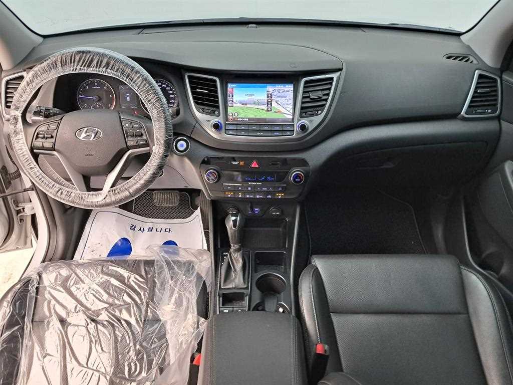 HYUNDAI Tucson - Vista 6