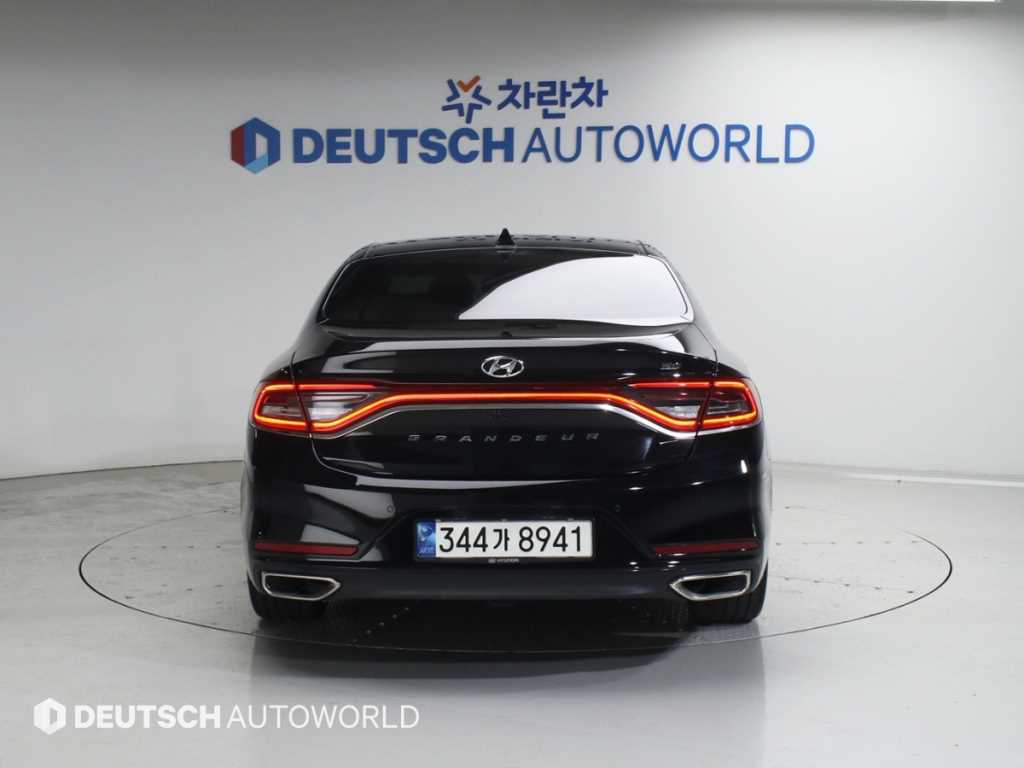 HYUNDAI Grandeur - Vista 4