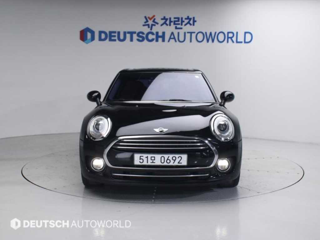 Mini Clubman - Vista 3