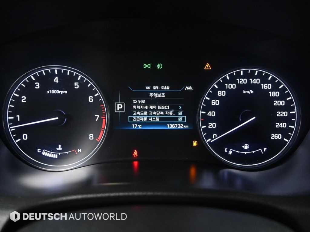 HYUNDAI Genesis - Vista 8