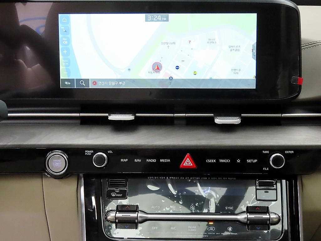 KIA Carnival - Vista 12