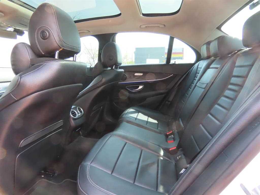 Mercedes Benz E class - Vista 6