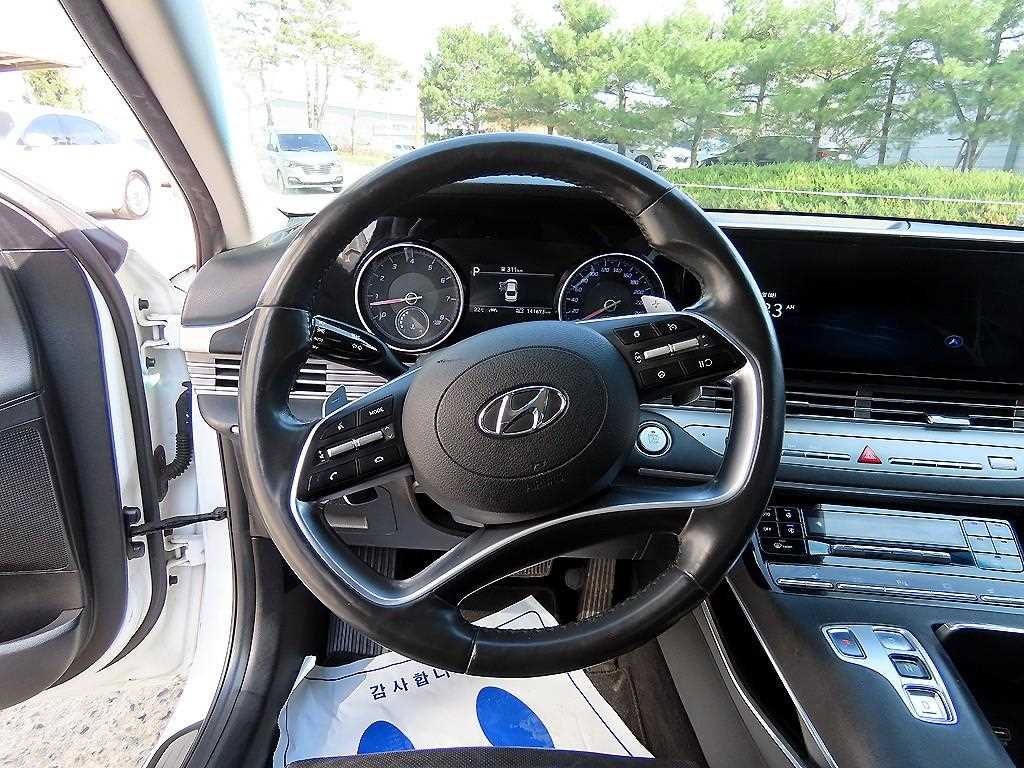 HYUNDAI Grandeur - Vista 8