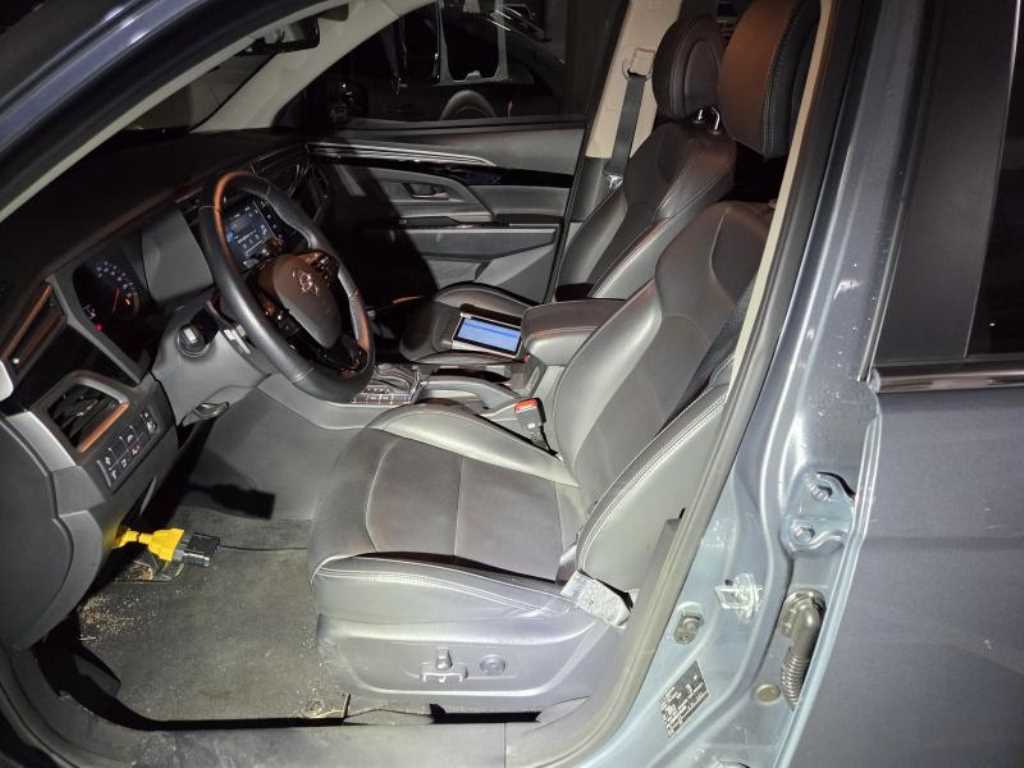 Ssangyong Korando - Vista 6