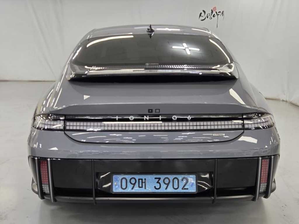 HYUNDAI Ioniq 6 - Vista 3