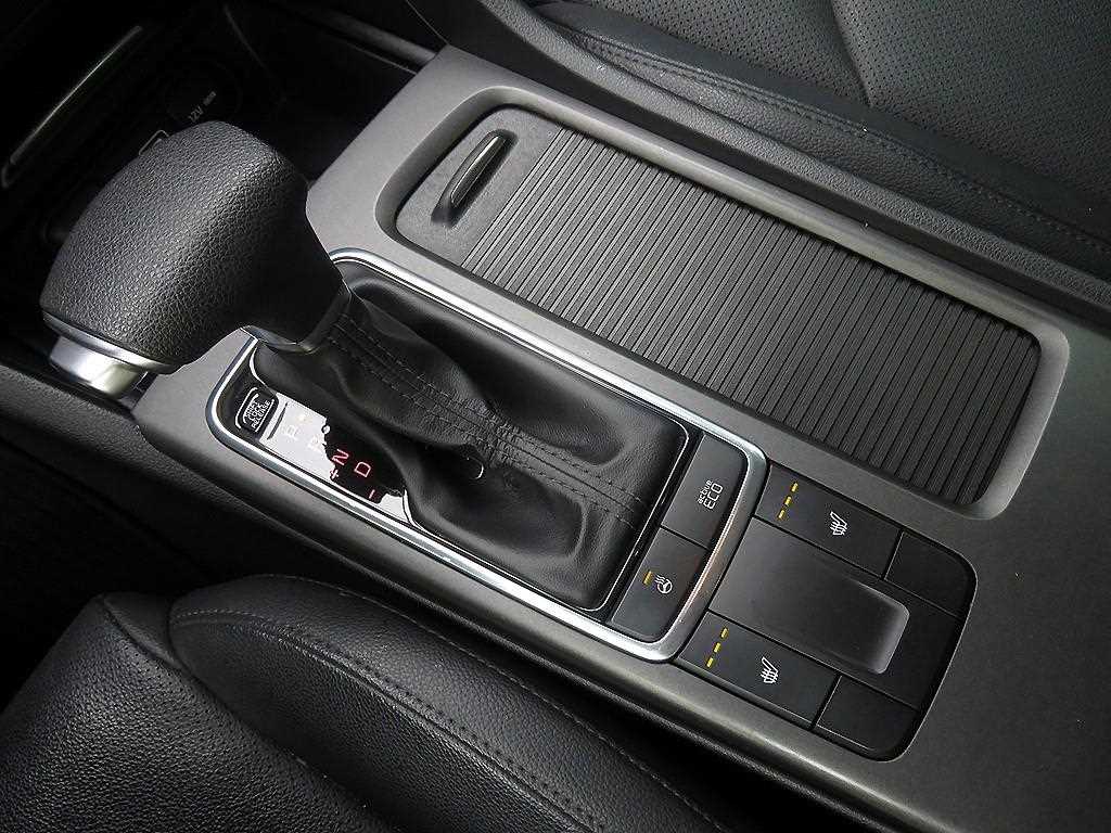 KIA K5 - Vista 12