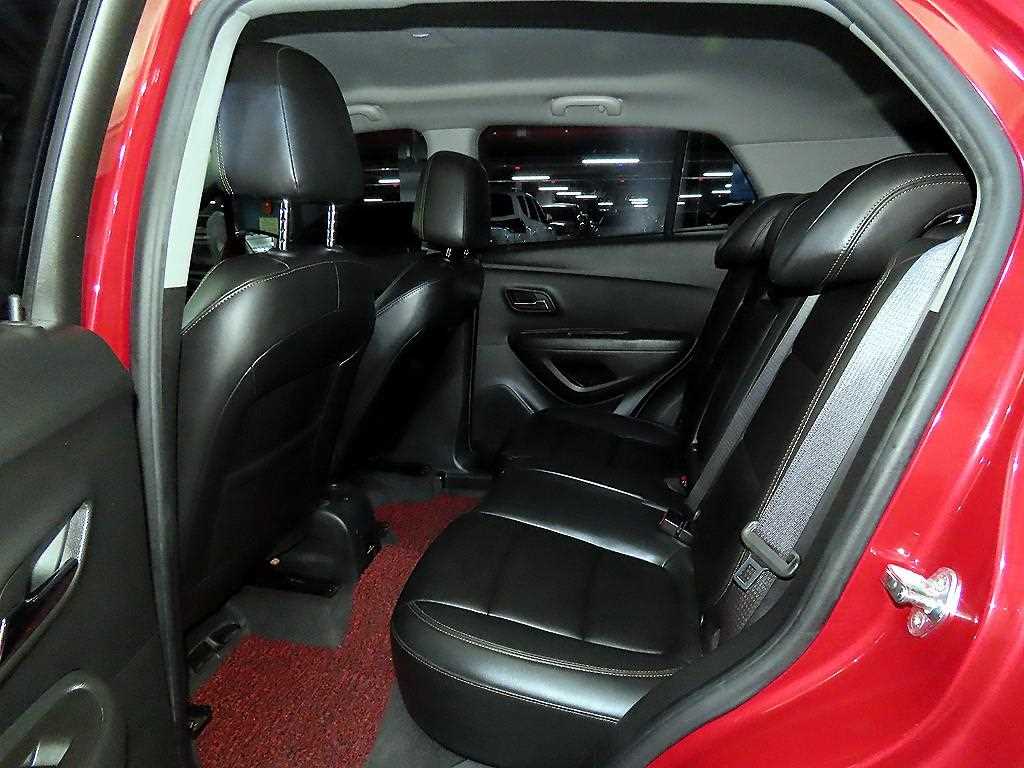 Chevrolet Trax - Vista 7