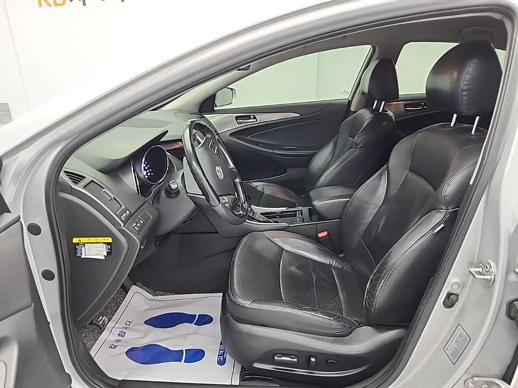 HYUNDAI Sonata - Vista 11