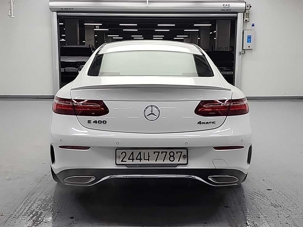 Mercedes Benz E class - Vista 3