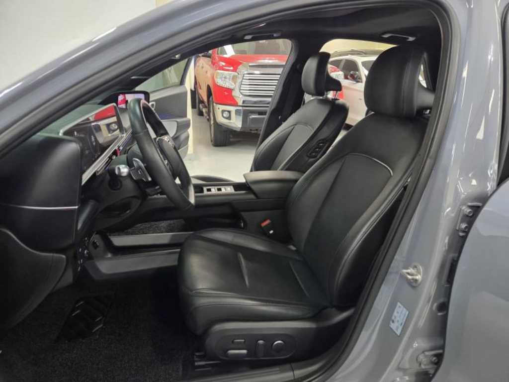 HYUNDAI Ioniq 6 - Vista 6