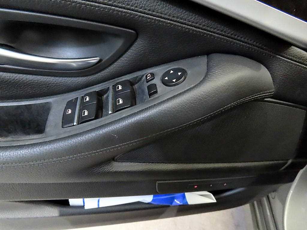 BMW 5 Series 2011 Gris - Importación desde Corea - HF Imports Iquique - Foto 13