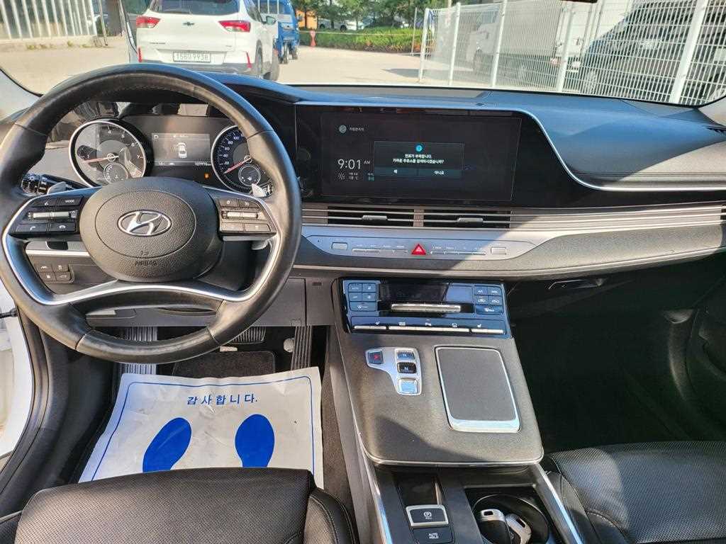 HYUNDAI Grandeur - Vista 7