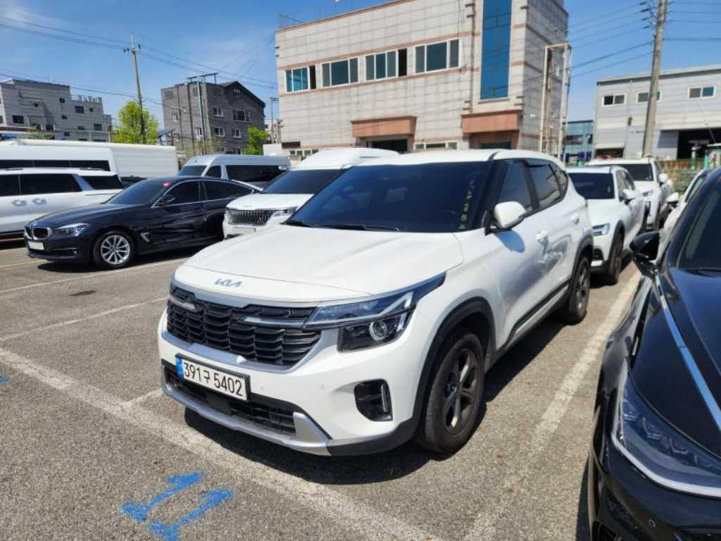 KIA Seltos 2023 Blanco - Importación desde Corea - HF Imports Iquique - Foto 1