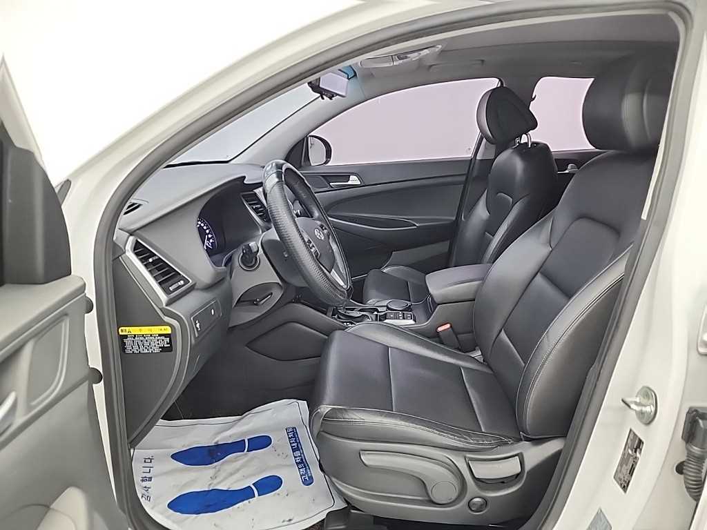 HYUNDAI Tucson - Vista 11
